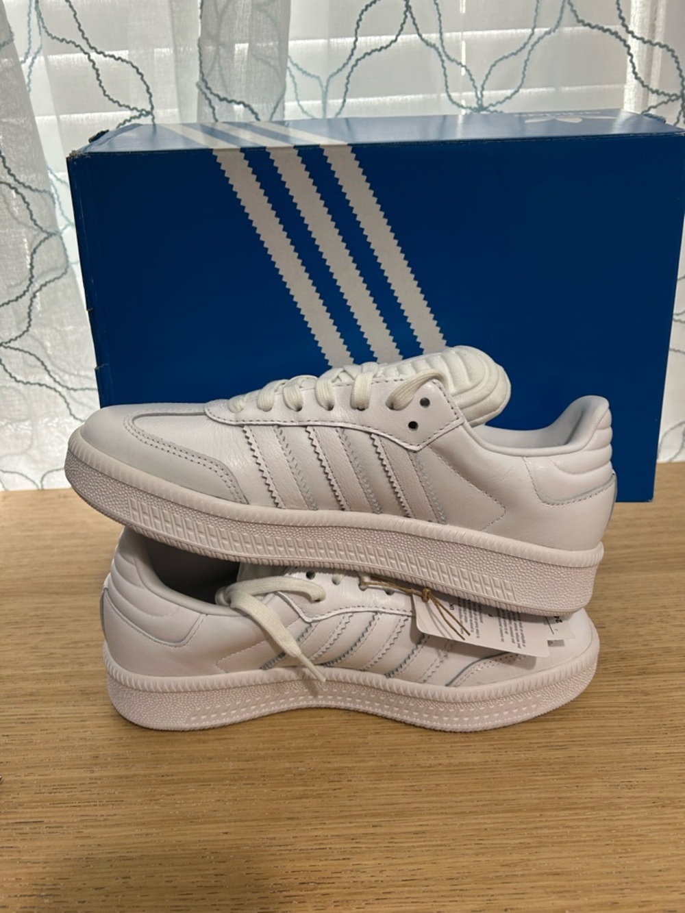 adidas Sambae XLG All-White Low-Top Leather 61/2 men or 71/2 women